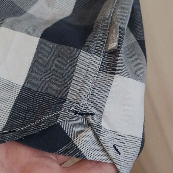 THE NORTH Face men's button up shirt size XXL - Picture 6 of 7